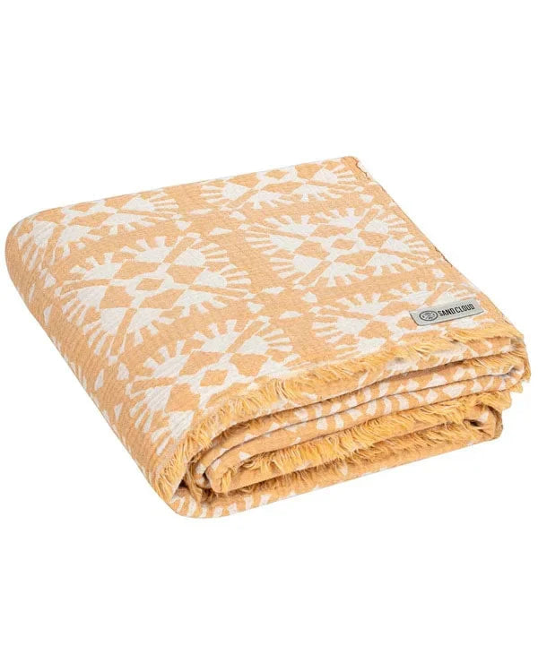 Yarrow - PARTY BLANKET?