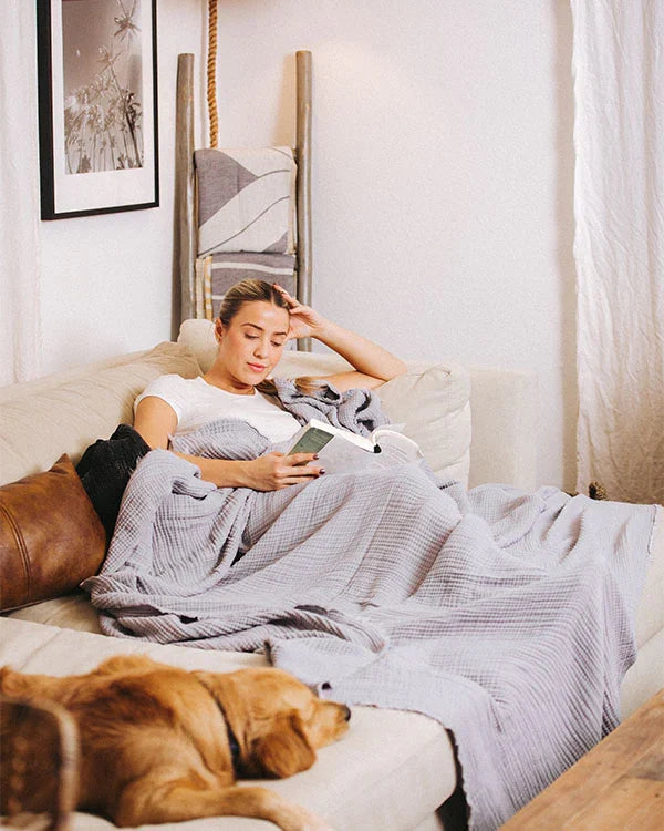 Lara Light Grey - PARTY BLANKET?