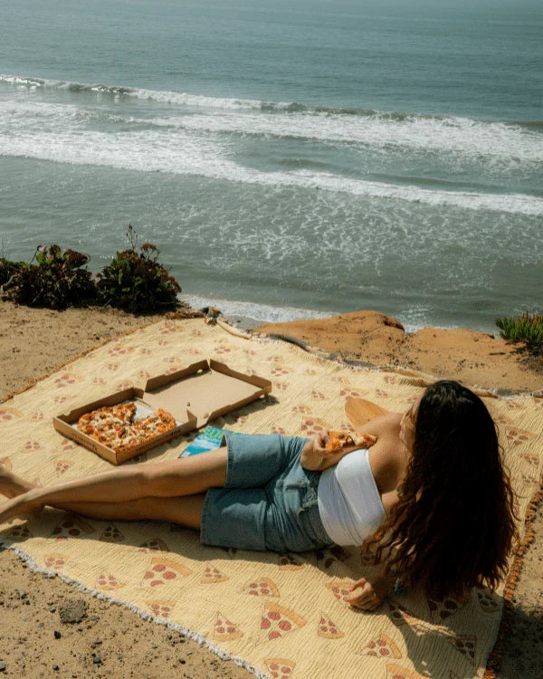 Pizza - PARTY BLANKET?