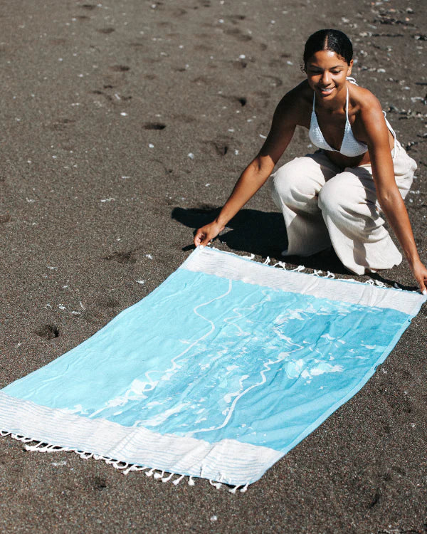 Waves Towel