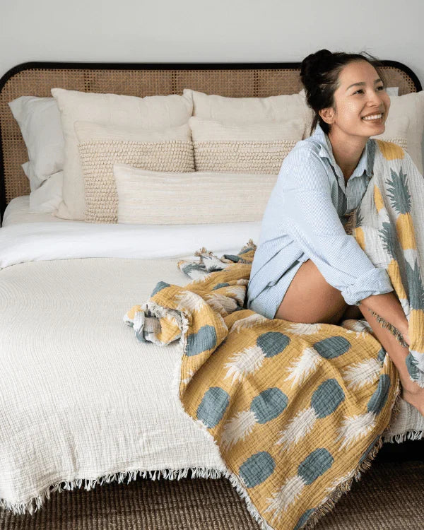 Pineapple - PARTY BLANKET?