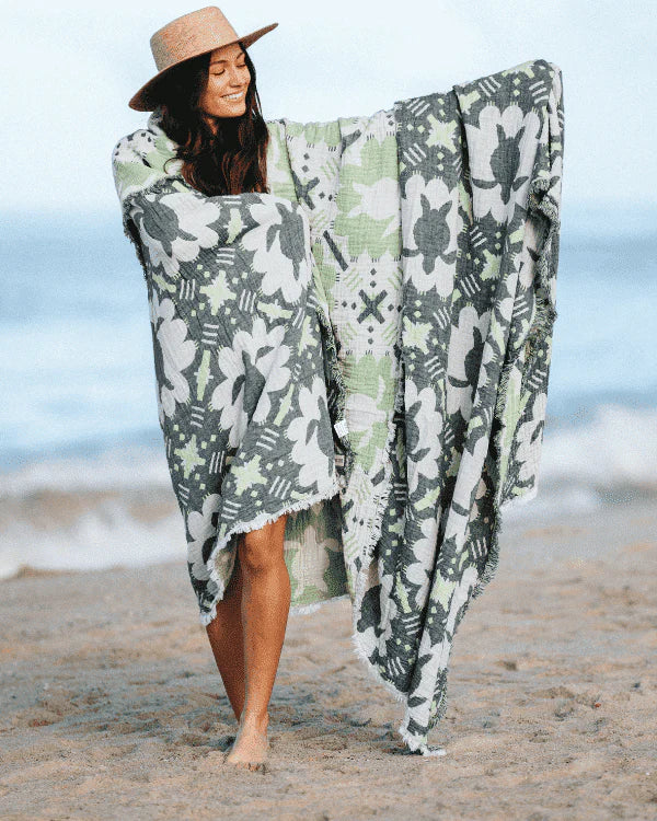 Caretta - PARTY BLANKET?