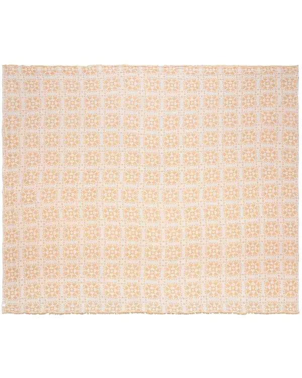 Yarrow - PARTY BLANKET?