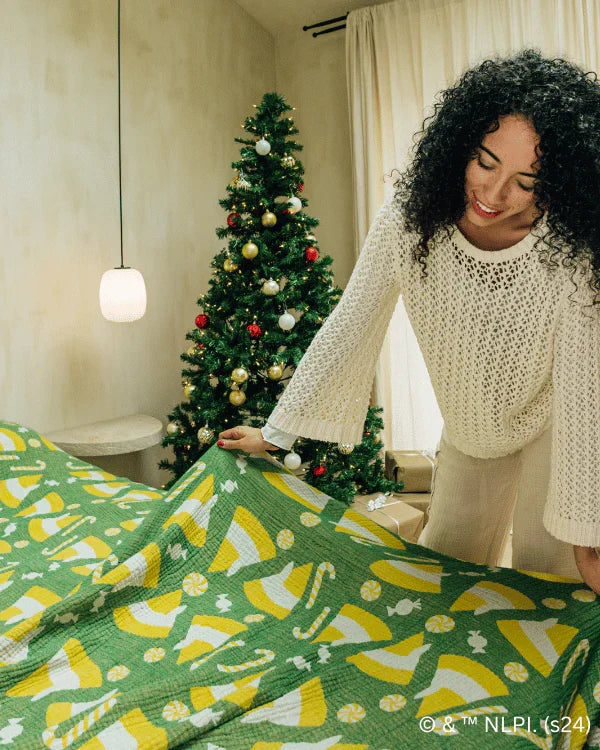 Elf Hat - PARTY BLANKET?