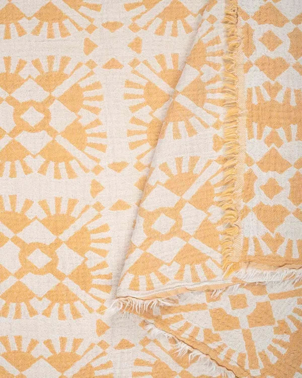 Yarrow - PARTY BLANKET?