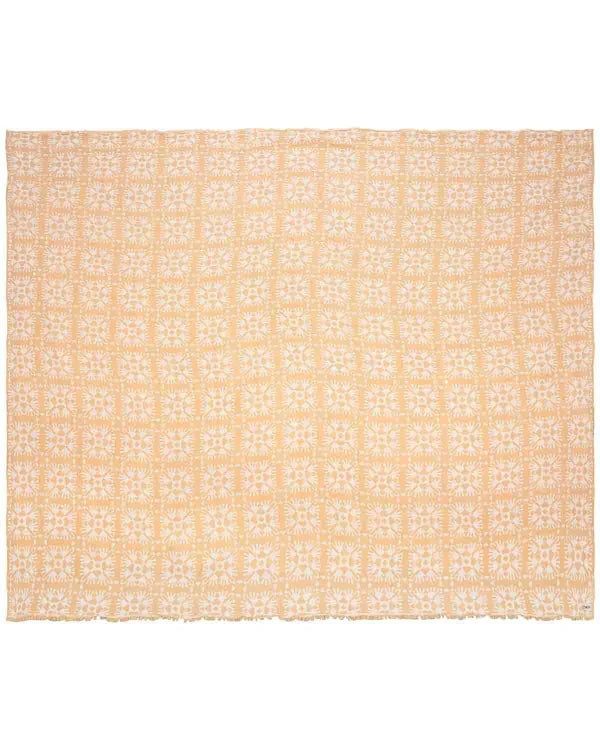 Yarrow - PARTY BLANKET?