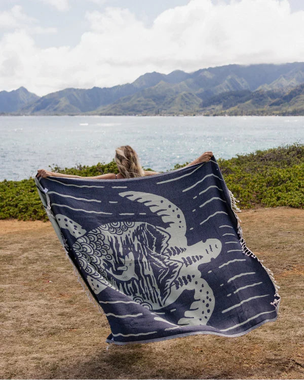 Pacific Ridley Blanket