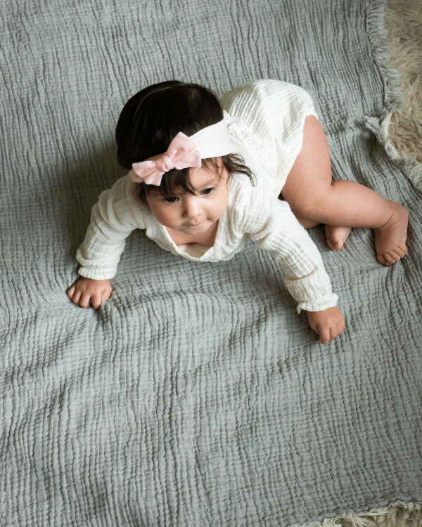 Little Fishies Gauze Receiving Blanket - Grey